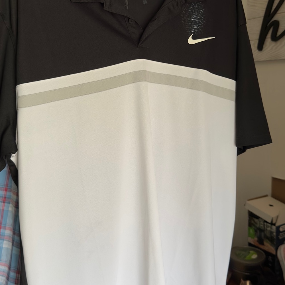 Nike Men's Polo Shirt in Black and White